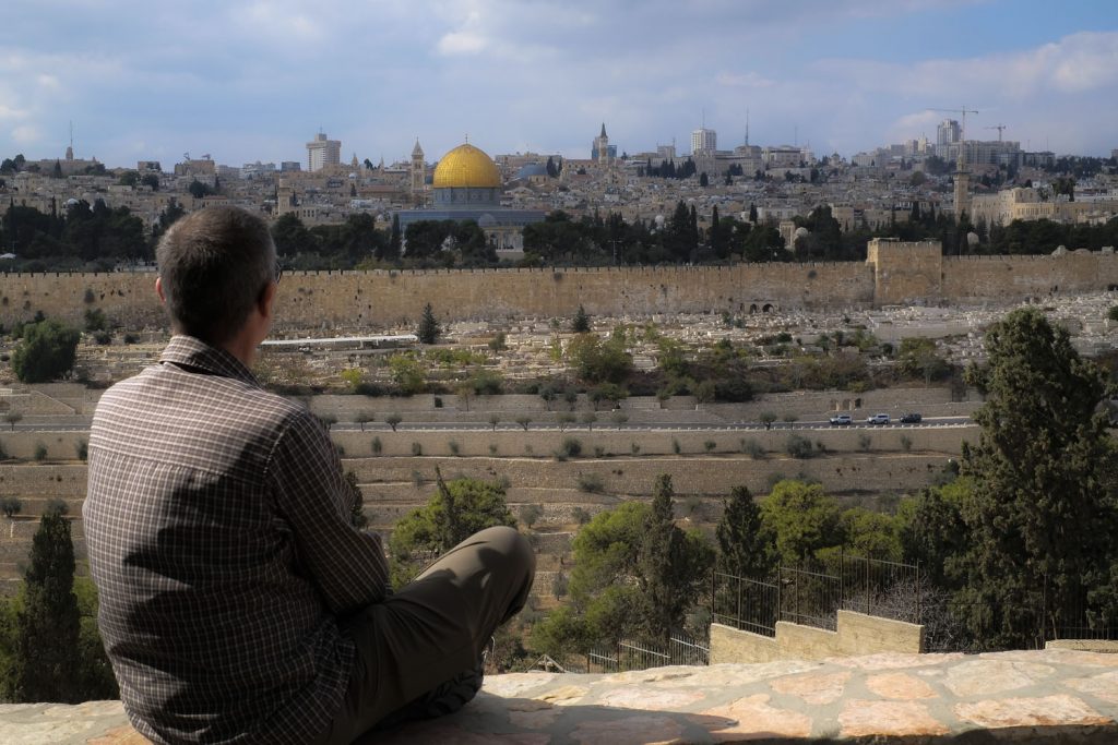 Meditation mit Blick auf Jerusalem