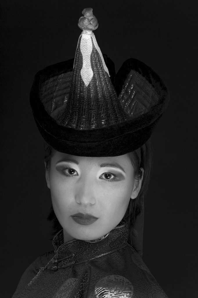 © Torsten Gripp | 2019 | Fotografie | Mongolische Dame 
